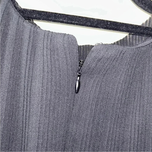 Club  Monaco Tank - Picture 3 of 5